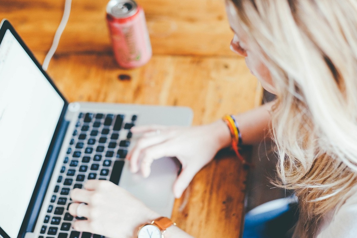 5 Best Practices for Writing Successful Article Pitches